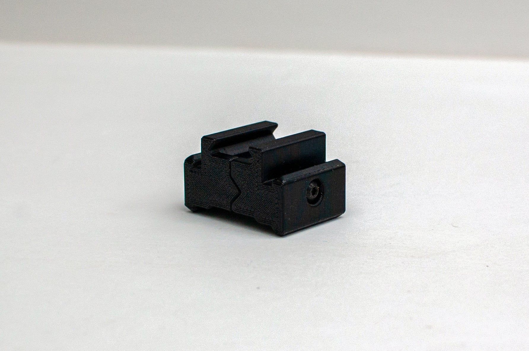 Man Kung Sobek Picatinny Speed Loader Mount