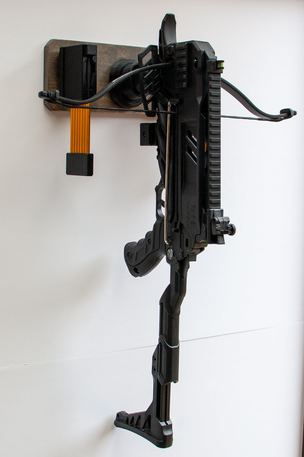 Man Kung Sobek Wall Mount